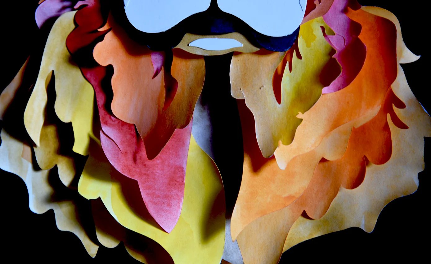 kağıt kesimde renk geçişli sulu boya yüzeyler